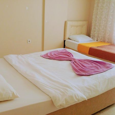 H&M House Butik Otel Измит Экстерьер фото